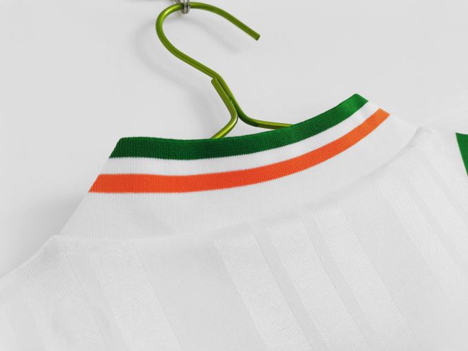 Ireland Away Kit 1990-92
