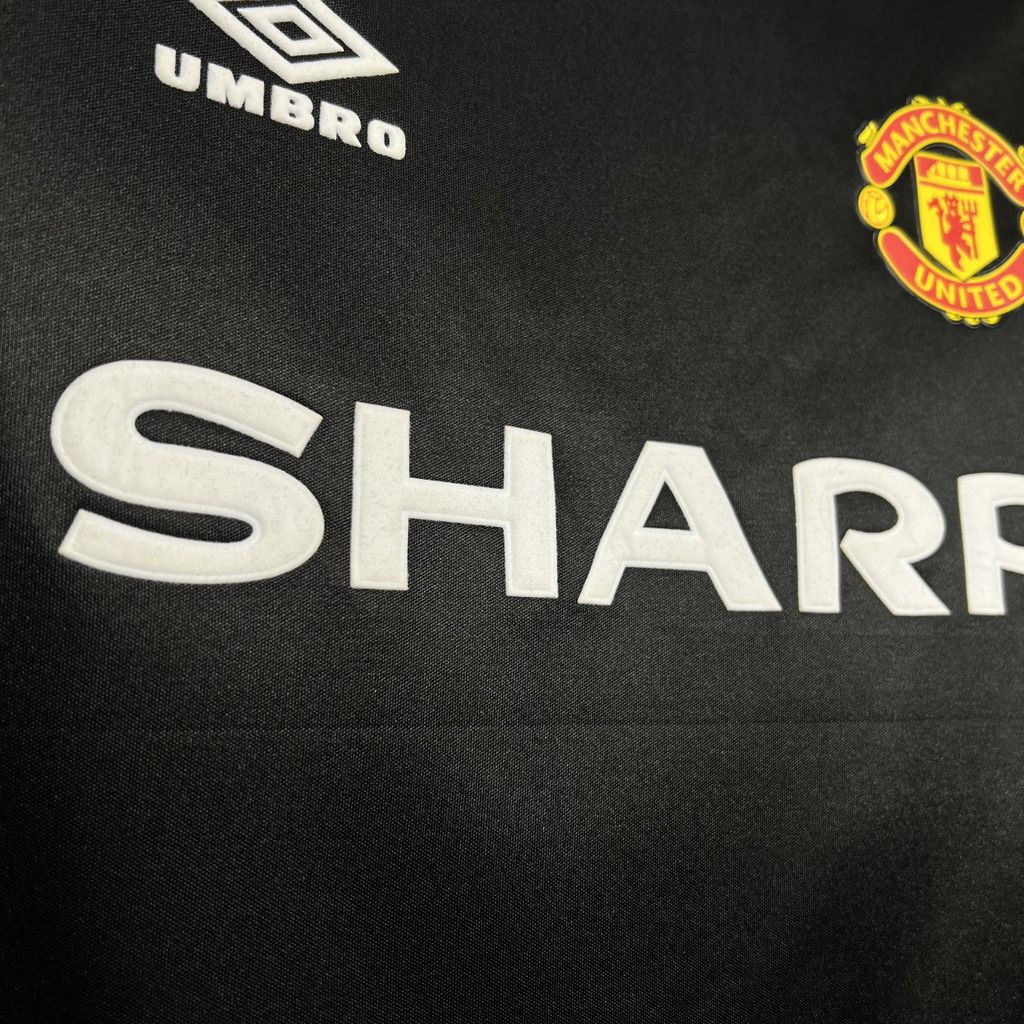 Manchester United Third Kit 1998-99