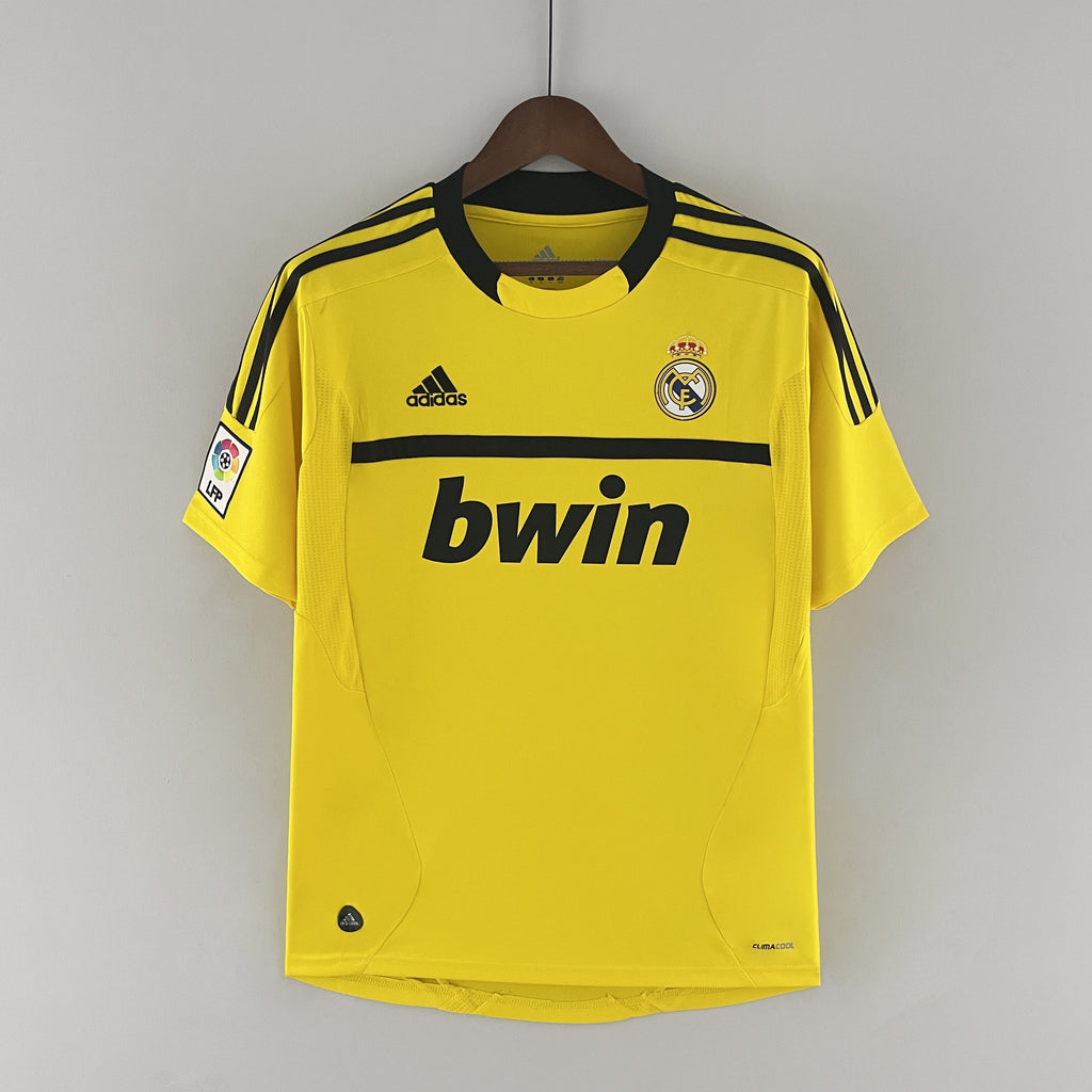 Real Madrid Goalkeeper Kit 2011-12