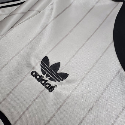 Manchester United Away Kit 1982-84