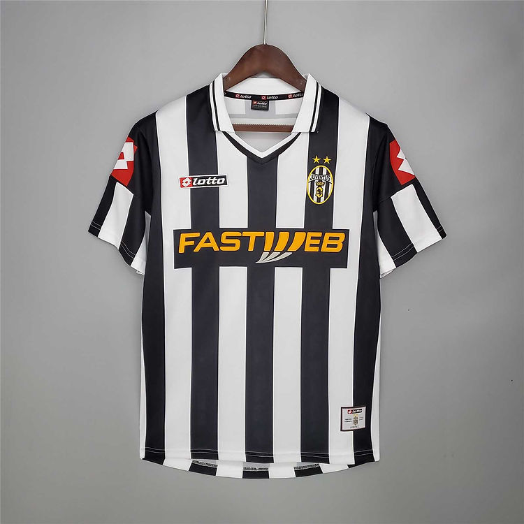 Juventus Home Kit 2001-2002