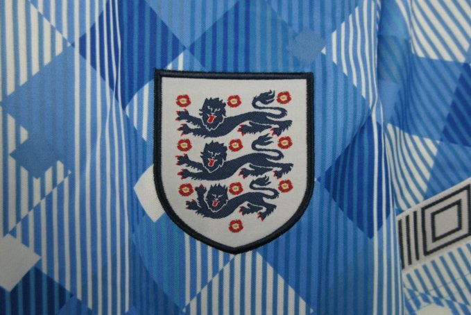 England Kit 1990 - Blue Version