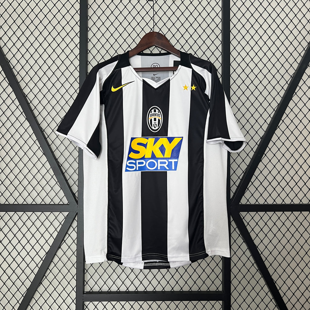 Juventus Home Kit 2004-05