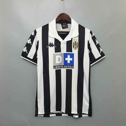 Juventus Home Kit 1999-00
