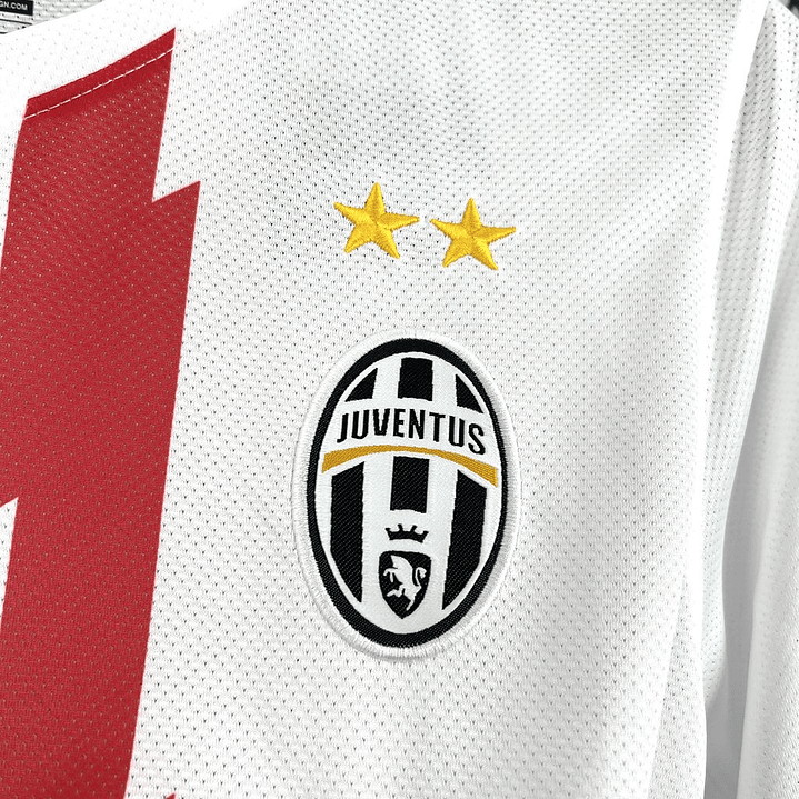 Juventus Away Kit 2010-11