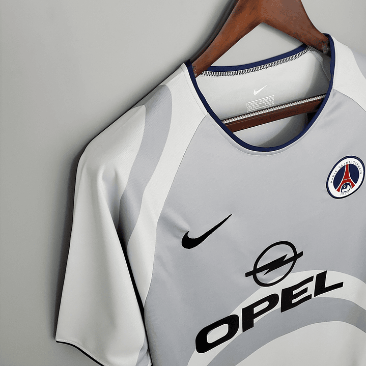 Paris Saint-Germain Away Kit 2001-02