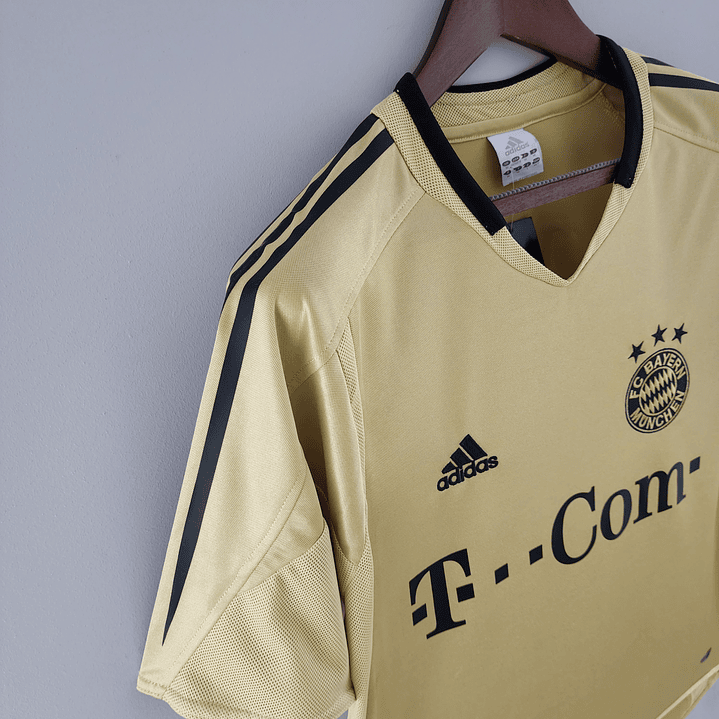 Bayern Munich Away Kit 2004-05