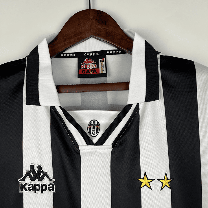 Juventus Home Kit 1996-97