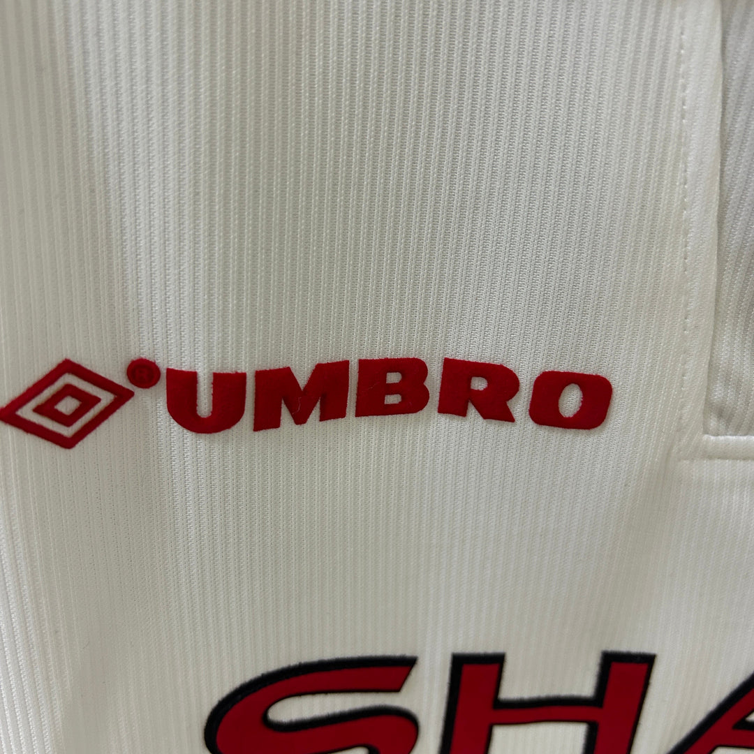 Manchester United Commemorative Edition Kit 1998-99
