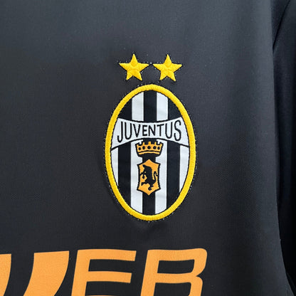 Juventus Away Kit 2001-2002