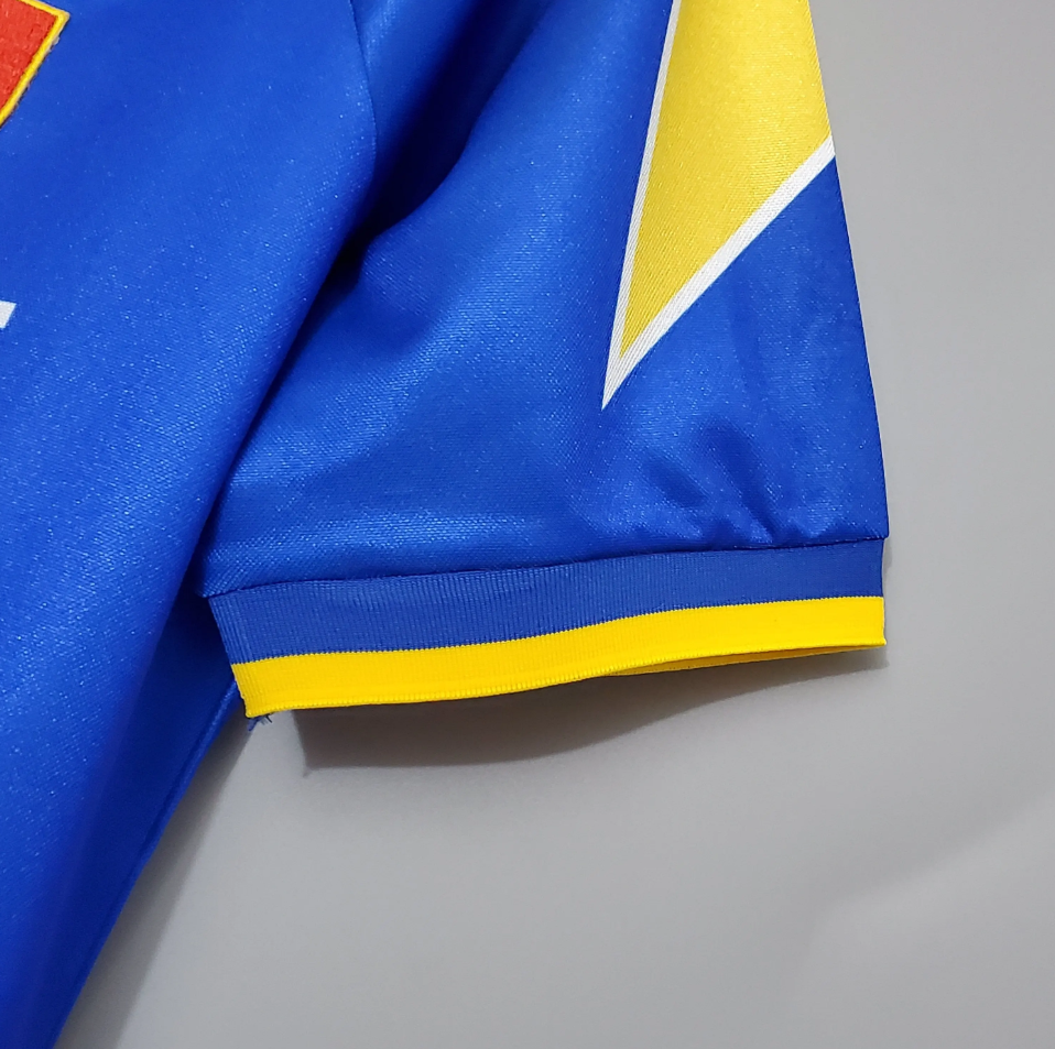 Juventus Away Kit 1995-96