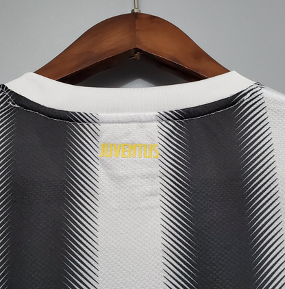 Juventus Home Kit 2011-12