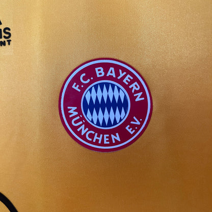Bayern Munich Away Kit 1993-95