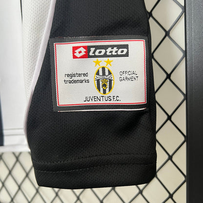 Juventus Home Kit 2002-03