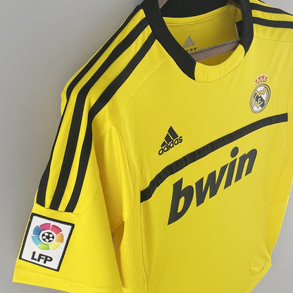 Real Madrid Goalkeeper Kit 2011-12