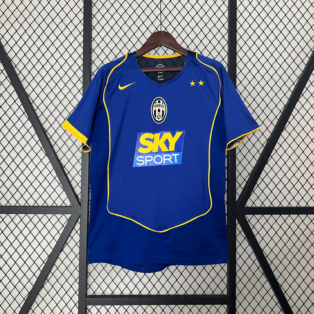Juventus Away Kit 2004-05