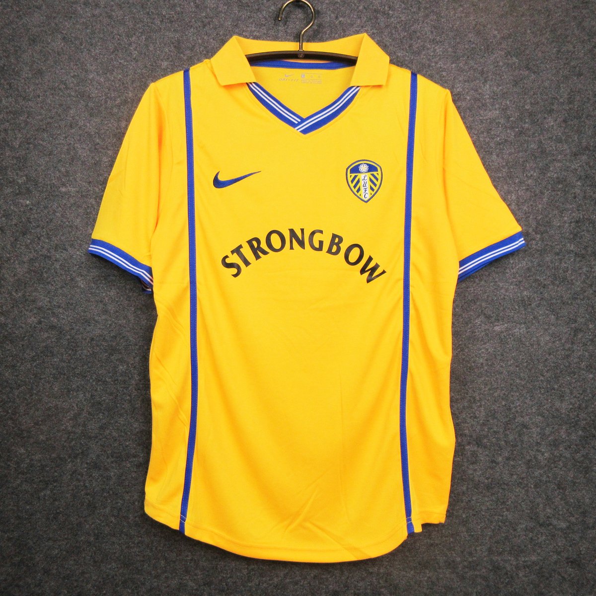 Leeds United Away Kit 2000-01
